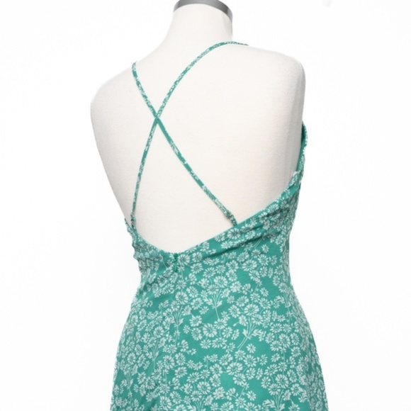 LULU'S. Green Floral Print Midi Dress - Picture 11 of 14